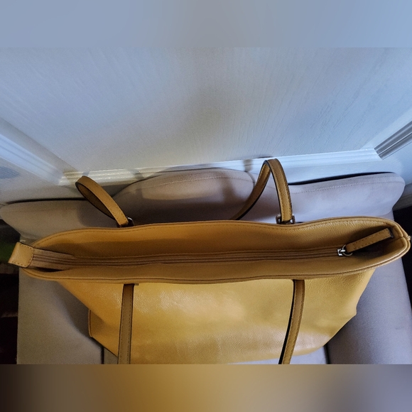 Nine West Pre-Loved Classic Carryall - Picture 8 of 16